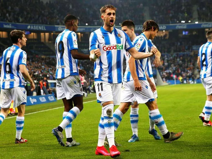 Janujai tỏa sáng, Real Sociedad vươn lên vị trí thứ 3 La Liga - Ảnh 1. Janujai tỏa sáng, Real Sociedad vươn lên vị trí thứ 3 La Liga - Ảnh 1.