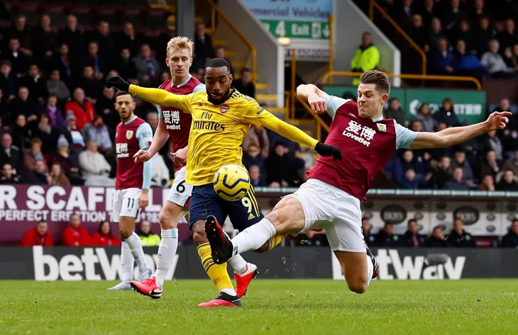 Vòng 25 Ngoại hạng Anh: Tottenham 2-0 Man City, Burnley 0-0 Arsenal - Ảnh 5. Vòng 25 Ngoại hạng Anh: Tottenham 2-0 Man City, Burnley 0-0 Arsenal - Ảnh 5.