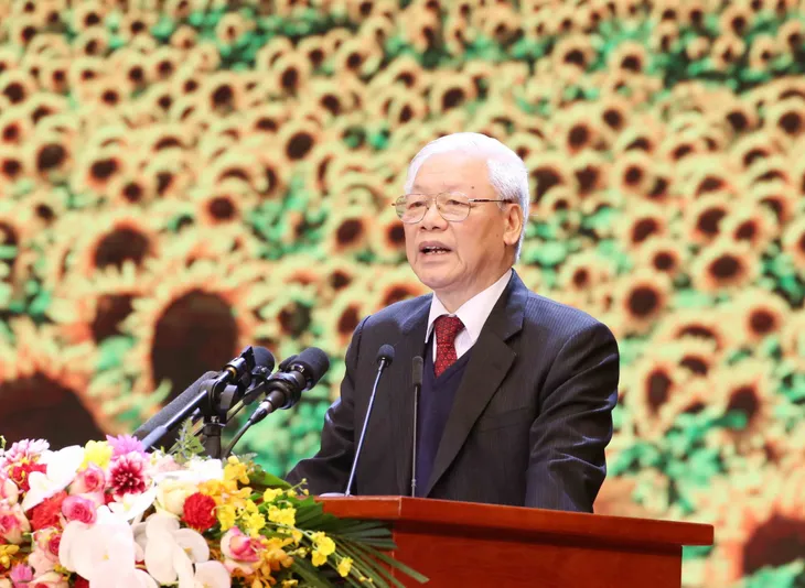 Tổng Bí thư, Chủ tịch nước: “Gắn bó máu thịt với nhân dân, Đảng sẽ có sức mạnh vô địch” - Ảnh 1. Tổng Bí thư, Chủ tịch nước: “Gắn bó máu thịt với nhân dân, Đảng sẽ có sức mạnh vô địch” - Ảnh 1.