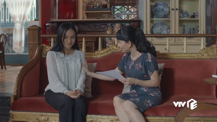 Tiệm ăn dì ghẻ - Tập 21: Tiểu tam trơ trẽn dàn cảnh ngủ với Huy, rồi cười đắc ý trước tờ đơn ly hôn - Ảnh 12. Tiệm ăn dì ghẻ - Tập 21: Tiểu tam trơ trẽn dàn cảnh ngủ với Huy, rồi cười đắc ý trước tờ đơn ly hôn - Ảnh 12.