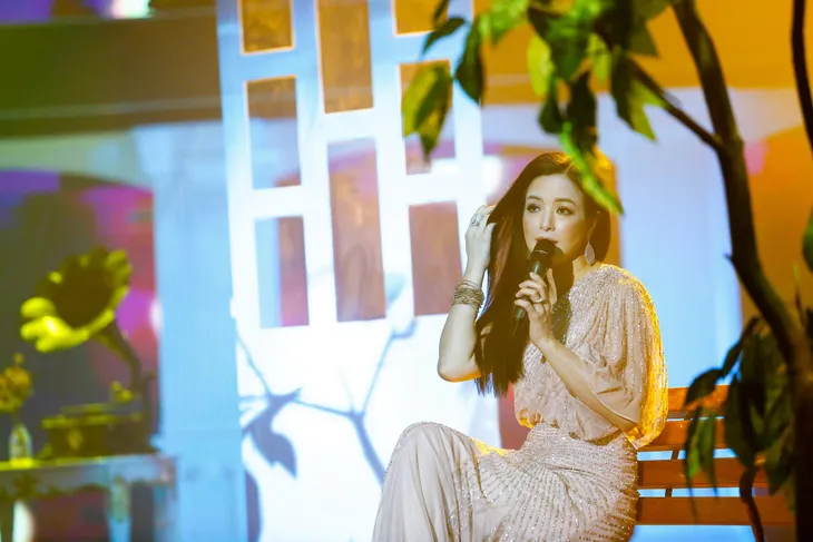 Được ba mẹ cưng chiều khi ở Việt Nam, ca sĩ Như Hảo vẫn phải bươn chải vất vả nơi xứ người - Ảnh 1. Được ba mẹ cưng chiều khi ở Việt Nam, ca sĩ Như Hảo vẫn phải bươn chải vất vả nơi xứ người - Ảnh 1.