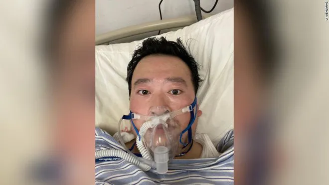 Bác sĩ đầu tiên cảnh báo virus Corona chủng mới qua đời - Ảnh 1. Bác sĩ đầu tiên cảnh báo virus Corona chủng mới qua đời - Ảnh 1.