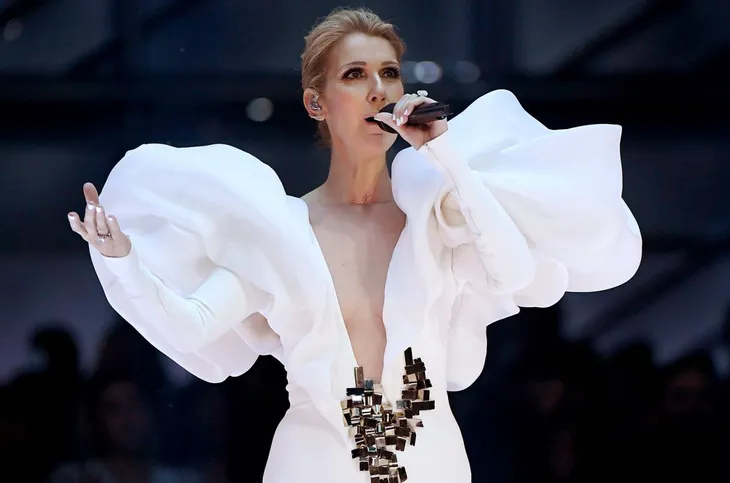 Celine Dion bất ngờ thông báo mắc bệnh rối loạn thần kinh trầm trọng - Ảnh 2. Celine Dion bất ngờ thông báo mắc bệnh rối loạn thần kinh trầm trọng - Ảnh 2.