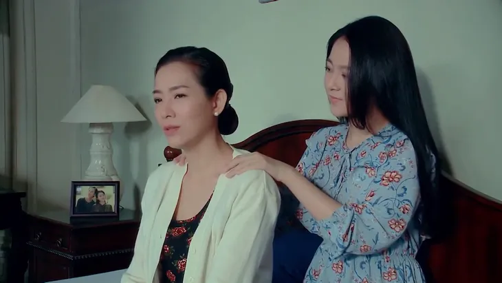Nước mắt loài cỏ dại - Tập 23: Mẹ Trọng cấm con trai yêu Dạ Thảo - Ảnh 1. Nước mắt loài cỏ dại - Tập 23: Mẹ Trọng cấm con trai yêu Dạ Thảo - Ảnh 1.