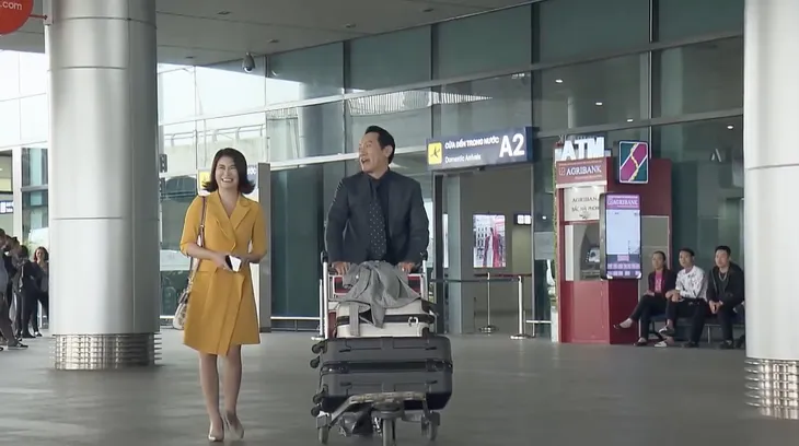 Đừng bắt em phải quên - Tập 1: Lộ diện người thứ 3 trơ trẽn Linh (NSƯT Kim Oanh) - Ảnh 1. Đừng bắt em phải quên - Tập 1: Lộ diện người thứ 3 trơ trẽn Linh (NSƯT Kim Oanh) - Ảnh 1.