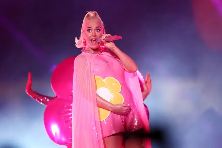Katy Perry sẵn sàng ra nhạc mới dù mang bầu - Ảnh 1. Katy Perry sẵn sàng ra nhạc mới dù mang bầu - Ảnh 1.