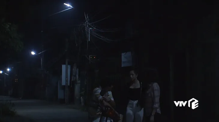Cô gái nhà người ta - Tập 23: Huy động cả Đào, Quất, nhóm Khoa vẫn đau đớn sập bẫy của ông Tài - Ảnh 6. Cô gái nhà người ta - Tập 23: Huy động cả Đào, Quất, nhóm Khoa vẫn đau đớn sập bẫy của ông Tài - Ảnh 6.