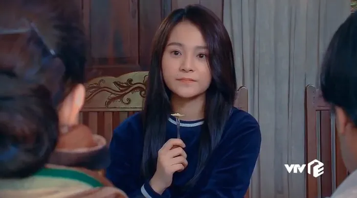 Nước mắt loài cỏ dại - Tập 33: Trọng lên giường với Hạnh, về vẫn hứa hẹn cưới xin với Dạ Thảo - Ảnh 1. Nước mắt loài cỏ dại - Tập 33: Trọng lên giường với Hạnh, về vẫn hứa hẹn cưới xin với Dạ Thảo - Ảnh 1.