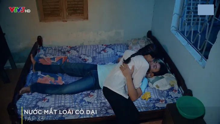 Nước mắt loài cỏ dại - Tập 33: Trọng qua đêm với Hạnh sau khi hoãn cưới Dạ Thảo - Ảnh 2. Nước mắt loài cỏ dại - Tập 33: Trọng qua đêm với Hạnh sau khi hoãn cưới Dạ Thảo - Ảnh 2.