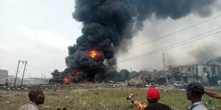 Nổ khí gas tại Nigeria, ít nhất 15 người thiệt mạng - Ảnh 1. Nổ khí gas tại Nigeria, ít nhất 15 người thiệt mạng - Ảnh 1.