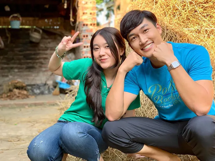 Hé lộ loạt ảnh hậu trường nhí nhố của dàn diễn viên Cô gái nhà người ta - Ảnh 6. Hé lộ loạt ảnh hậu trường nhí nhố của dàn diễn viên Cô gái nhà người ta - Ảnh 6.