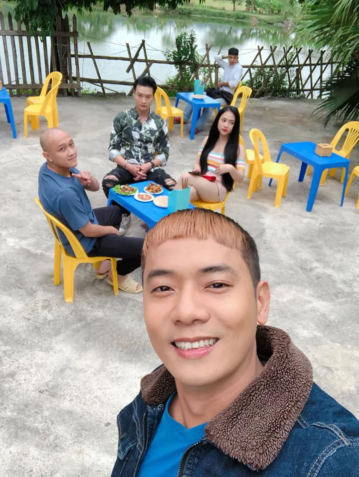 Hé lộ loạt ảnh hậu trường nhí nhố của dàn diễn viên Cô gái nhà người ta - Ảnh 15. Hé lộ loạt ảnh hậu trường nhí nhố của dàn diễn viên Cô gái nhà người ta - Ảnh 15.