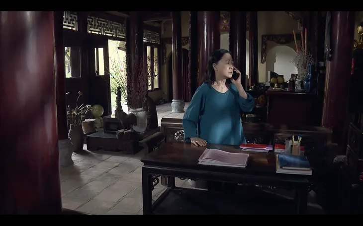 Đừng bắt em phải quên - Tập 6: Ngân (Quách Thu Phương) được một người đàn ông bí ẩn tìm kiếm - Ảnh 1. Đừng bắt em phải quên - Tập 6: Ngân (Quách Thu Phương) được một người đàn ông bí ẩn tìm kiếm - Ảnh 1.