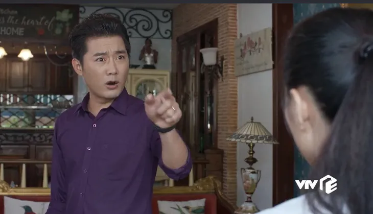 Tiệm ăn dì ghẻ - Tập 33: Suýt phải đổ vỏ, Huy ném tiền rồi đuổi Linh thẳng cổ - Ảnh 4. Tiệm ăn dì ghẻ - Tập 33: Suýt phải đổ vỏ, Huy ném tiền rồi đuổi Linh thẳng cổ - Ảnh 4.