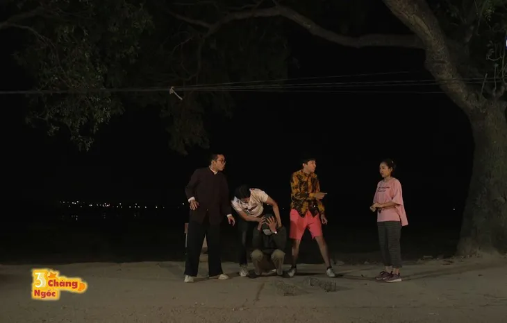 Phim sitcom Ba chàng ngốc: Điều tra việc trại vịt mất trộm trứng, tá hỏa vì liên quan tới bố vợ tương lai - Ảnh 4. Phim sitcom Ba chàng ngốc: Điều tra việc trại vịt mất trộm trứng, tá hỏa vì liên quan tới bố vợ tương lai - Ảnh 4.
