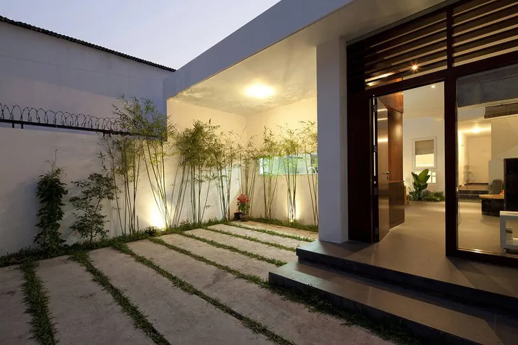 Nhà phố đơn giản, tiết kiệm chi phí dành cho gia đình trẻ - Ảnh 1.