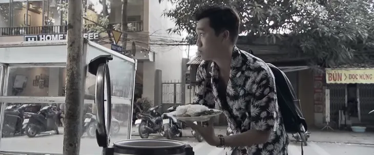Nhà trọ Balanha - Tập 1: Bách, Lâm, Nhân nợ nần chồng chất, đói chẳng dám ăn - Ảnh 4. Nhà trọ Balanha - Tập 1: Bách, Lâm, Nhân nợ nần chồng chất, đói chẳng dám ăn - Ảnh 4.