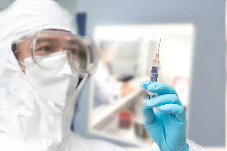 Thêm nỗ lực sản xuất vaccine trong cuộc chiến chống COVID-19 - Ảnh 1.