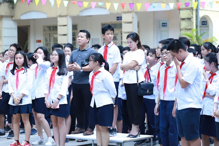 Chị em sinh đôi Nam Anh - Nam Em chia sẻ áp lực thời đi học bị so sánh - Ảnh 3. Chị em sinh đôi Nam Anh - Nam Em chia sẻ áp lực thời đi học bị so sánh - Ảnh 3.