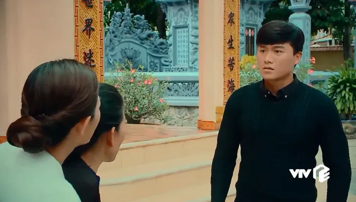 Nước mắt loài cỏ dại - Tập 30: Chồng con chết, bà Phương hóa điên - Ảnh 3. Nước mắt loài cỏ dại - Tập 30: Chồng con chết, bà Phương hóa điên - Ảnh 3.