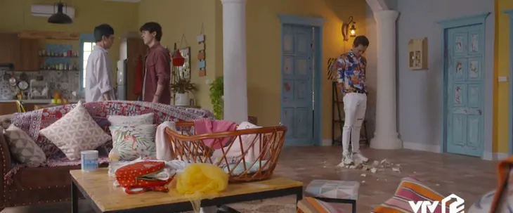 Nhà trọ Balanha - Tập 2: Chết cười màn đập lợn cướp tiền rồi nhét trả bằng tiền âm phủ - Ảnh 4. Nhà trọ Balanha - Tập 2: Chết cười màn đập lợn cướp tiền rồi nhét trả bằng tiền âm phủ - Ảnh 4.