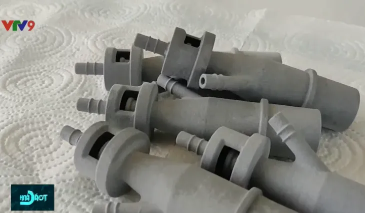 Van hô hấp in 3D hỗ trợ bệnh nhân COVID-19 - Ảnh 2. Van hô hấp in 3D hỗ trợ bệnh nhân COVID-19 - Ảnh 2.