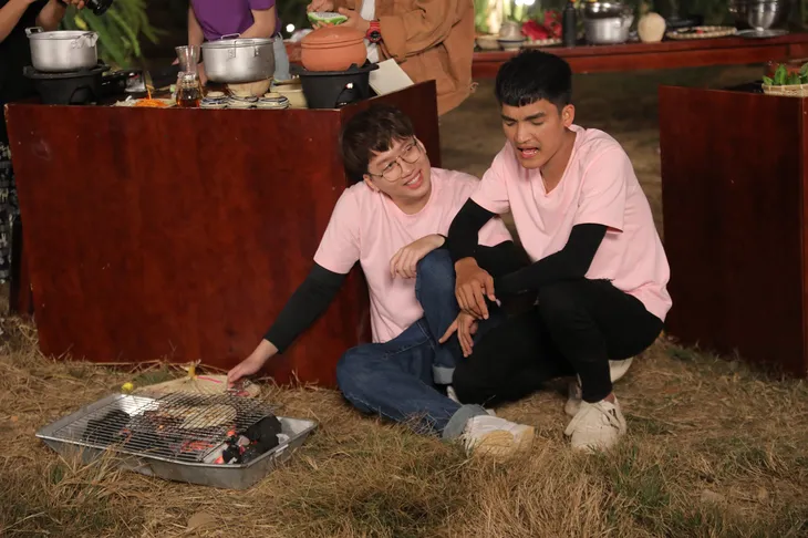 Dàn nghệ sĩ Ẩm thực kỳ thú thích thú làm đặc sản từ thanh long - Ảnh 5. Dàn nghệ sĩ Ẩm thực kỳ thú thích thú làm đặc sản từ thanh long - Ảnh 5.