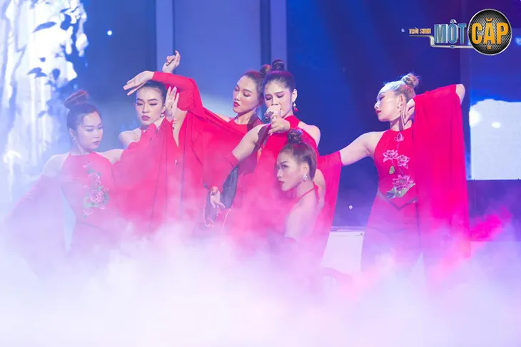Trời sinh một cặp: MC Thu Hoài nhận điểm 10 từ giám khảo với mashup Bánh trôi nước - Túy âm - Ảnh 6. Trời sinh một cặp: MC Thu Hoài nhận điểm 10 từ giám khảo với mashup Bánh trôi nước - Túy âm - Ảnh 6.