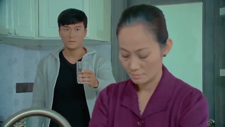 Nước mắt loài cỏ dại - Tập 36: Khang không tin tưởng vú nuôi? - Ảnh 3. Nước mắt loài cỏ dại - Tập 36: Khang không tin tưởng vú nuôi? - Ảnh 3.