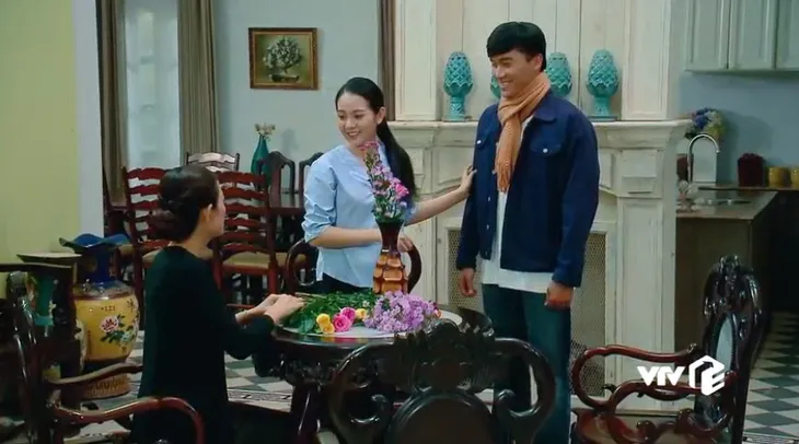 Nước mắt loài cỏ dại - Tập 36: Bà Kiều sốc khi phát hiện ra mối quan hệ loạn luân giữa Khang - Dạ Thảo - Ảnh 5. Nước mắt loài cỏ dại - Tập 36: Bà Kiều sốc khi phát hiện ra mối quan hệ loạn luân giữa Khang - Dạ Thảo - Ảnh 5.
