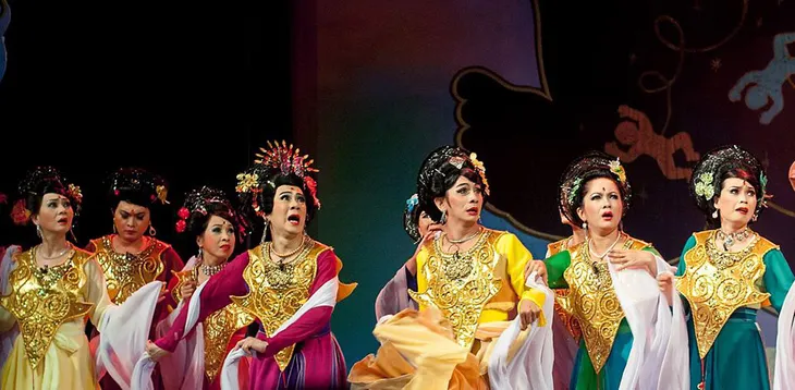 Đình Toàn khẳng định biết cách làm “lố nhưng không thô” khi giả nữ - Ảnh 1. Đình Toàn khẳng định biết cách làm “lố nhưng không thô” khi giả nữ - Ảnh 1.