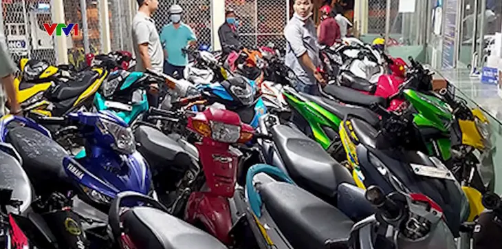 Tiền Giang bắt giữ nhiều đối tượng đua xe trái phép - Ảnh 1. Tiền Giang bắt giữ nhiều đối tượng đua xe trái phép - Ảnh 1.