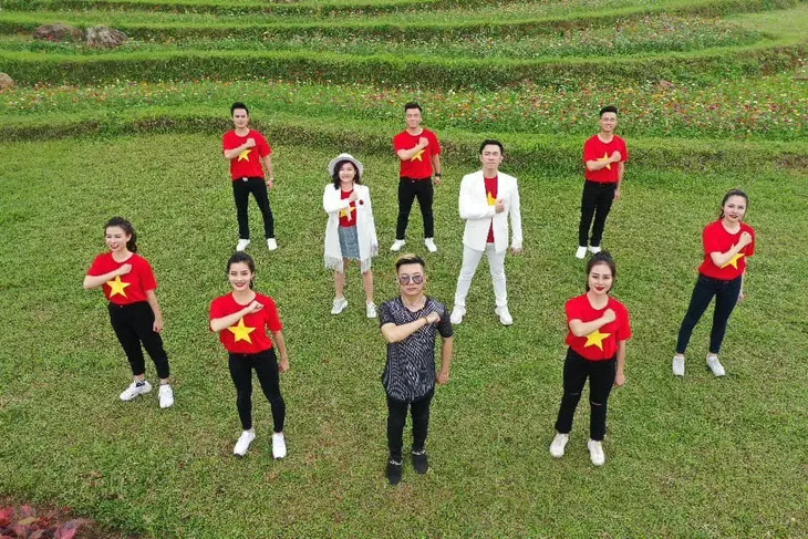 Ca khúc cổ vũ sức mạnh Việt Nam trước dịch COVID-19 - Ảnh 1. Ca khúc cổ vũ sức mạnh Việt Nam trước dịch COVID-19 - Ảnh 1.