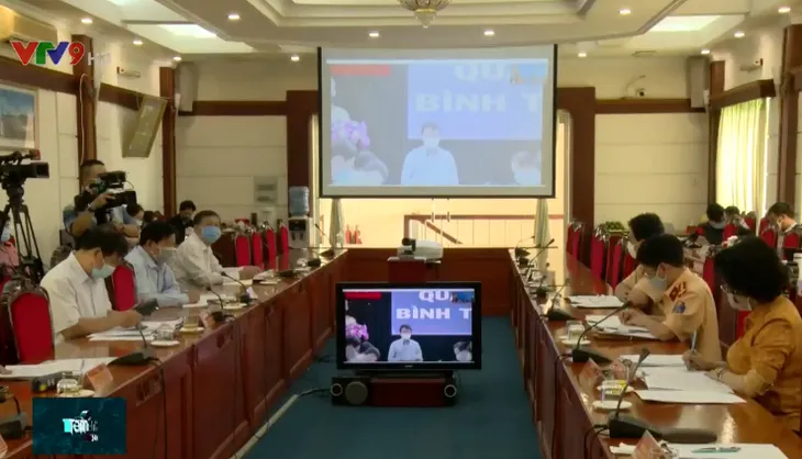 Đoàn đại biểu Quốc hội giám sát về triển khai Luật Giao thông đường bộ - Ảnh 1.