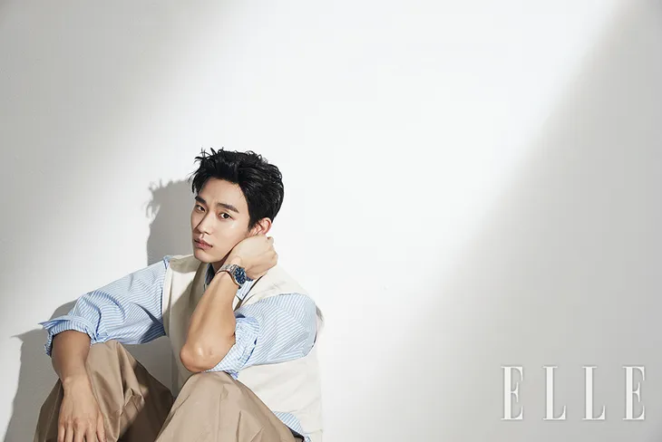 Lâu lâu tung ảnh, Kim Soo Hyun vẫn điển trai hút mắt fan - Ảnh 3. Lâu lâu tung ảnh, Kim Soo Hyun vẫn điển trai hút mắt fan - Ảnh 3.