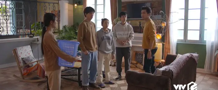 Nhà trọ Balanha - Tập 3: Lâm bất ngờ nhận Hân là người yêu trước mặt Nhi - Ảnh 1. Nhà trọ Balanha - Tập 3: Lâm bất ngờ nhận Hân là người yêu trước mặt Nhi - Ảnh 1.