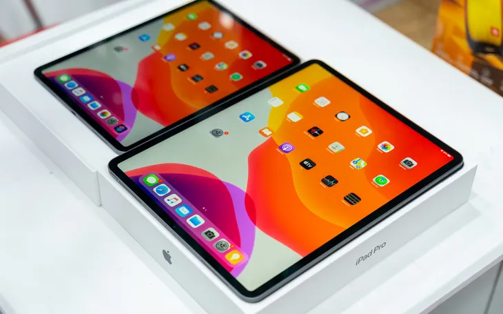 Trên tay iPad Pro 2020 mạnh hơn cả laptop, giá từ 26,9 triệu đồng - Ảnh 1.