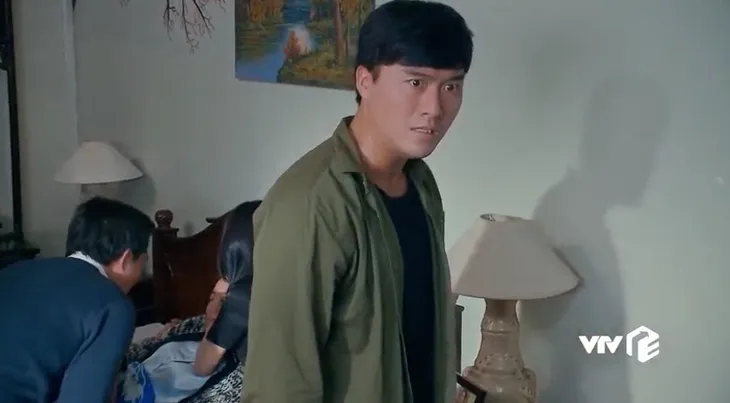 Nước mắt loài cỏ dại - Tập 37: Thú nhận giả ma quỷ giết nhiều người, Khang bị ông Thành đánh chết? - Ảnh 8. Nước mắt loài cỏ dại - Tập 37: Thú nhận giả ma quỷ giết nhiều người, Khang bị ông Thành đánh chết? - Ảnh 8.