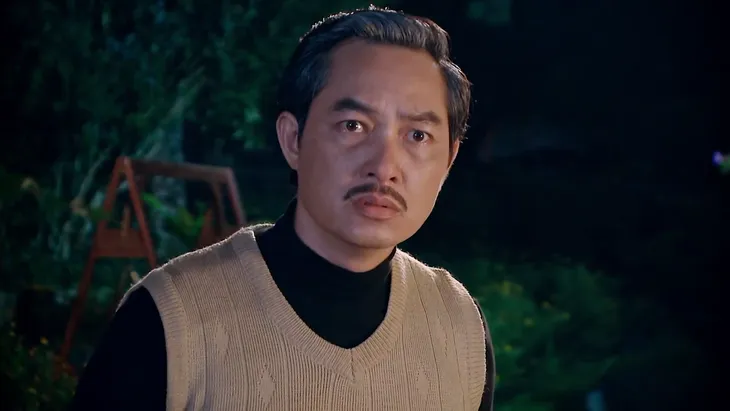 Nước mắt loài cỏ dại - Tập 37: Ông Thành tận mắt nhìn Dạ Thảo sà vào lòng Khang - Ảnh 3. Nước mắt loài cỏ dại - Tập 37: Ông Thành tận mắt nhìn Dạ Thảo sà vào lòng Khang - Ảnh 3.