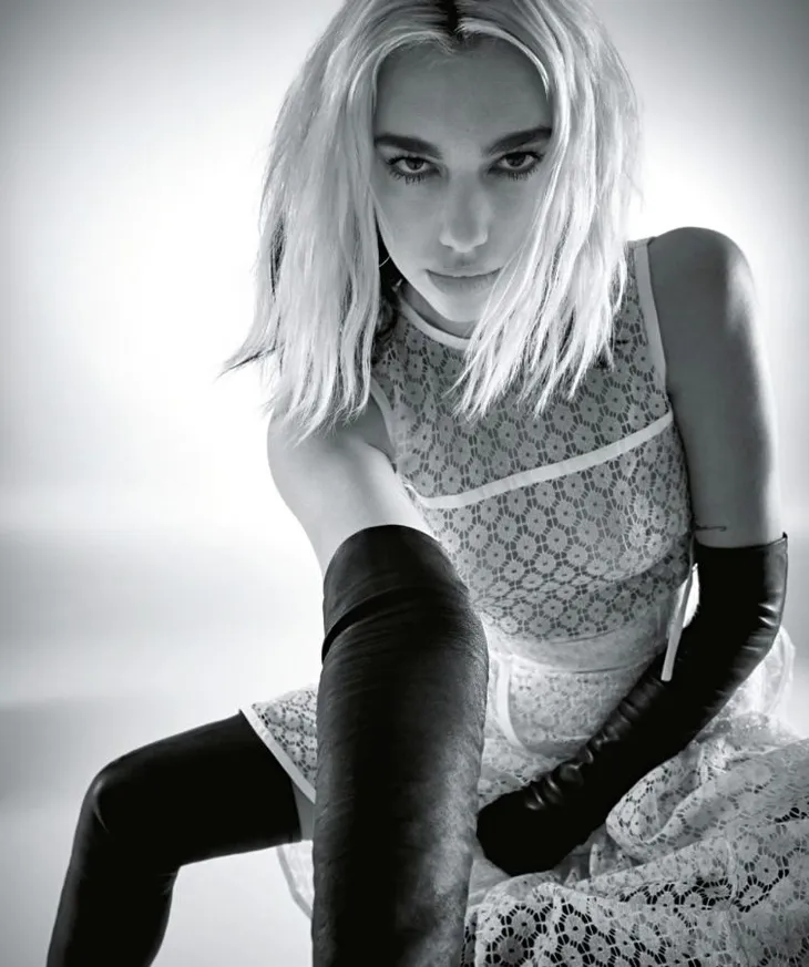 Dua Lipa khoe vẻ sexy trên Vogue - Ảnh 5. Dua Lipa khoe vẻ sexy trên Vogue - Ảnh 5.
