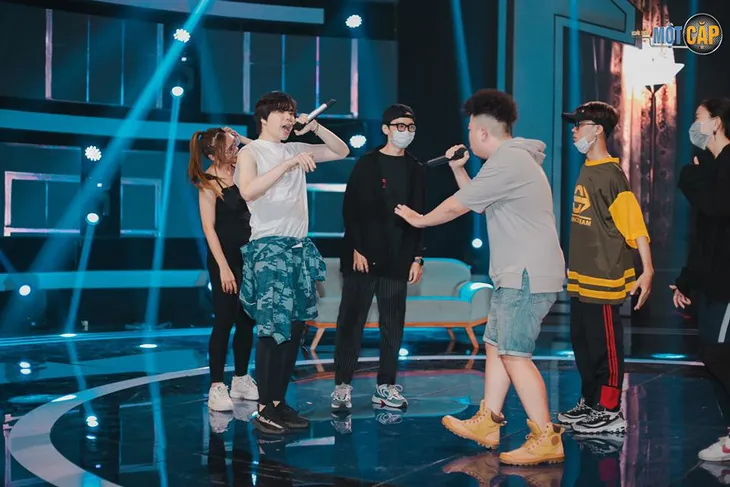 Những hình ảnh không có trên sóng của Trời sinh một cặp mùa 4 - Ảnh 1. Những hình ảnh không có trên sóng của Trời sinh một cặp mùa 4 - Ảnh 1.