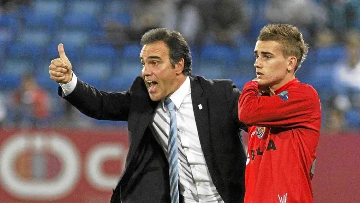 Antoine Griezmann chỉ là tốt thí cho Barcelona - Ảnh 1. Antoine Griezmann chỉ là tốt thí cho Barcelona - Ảnh 1.