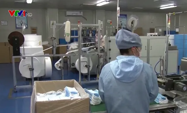 Nga và Đức cấm xuất khẩu thiết bị bảo hộ y tế - Ảnh 1. Nga và Đức cấm xuất khẩu thiết bị bảo hộ y tế - Ảnh 1.
