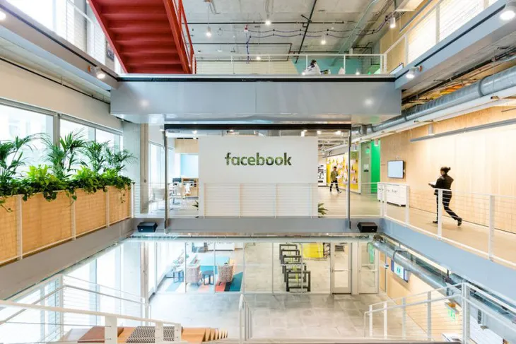 Nhân viên Facebook nhiễm COVID-19 - Ảnh 1. Nhân viên Facebook nhiễm COVID-19 - Ảnh 1.