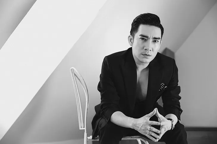Hủy 21 show vì dịch COVID-19, Quang Hà quay MV tại căn nhà triệu đô của mình - Ảnh 5. Hủy 21 show vì dịch COVID-19, Quang Hà quay MV tại căn nhà triệu đô của mình - Ảnh 5.