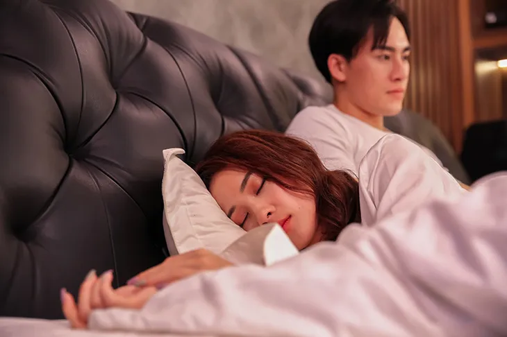 Hủy 21 show vì dịch COVID-19, Quang Hà quay MV tại căn nhà triệu đô của mình - Ảnh 2. Hủy 21 show vì dịch COVID-19, Quang Hà quay MV tại căn nhà triệu đô của mình - Ảnh 2.