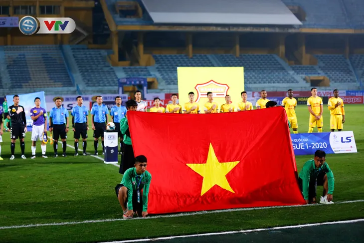 ẢNH: CLB Hà Nội giành 3 điểm trong trận cầu không khán giả - Ảnh 1. ẢNH: CLB Hà Nội giành 3 điểm trong trận cầu không khán giả - Ảnh 1.