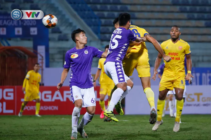 ẢNH: CLB Hà Nội giành 3 điểm trong trận cầu không khán giả - Ảnh 7. ẢNH: CLB Hà Nội giành 3 điểm trong trận cầu không khán giả - Ảnh 7.