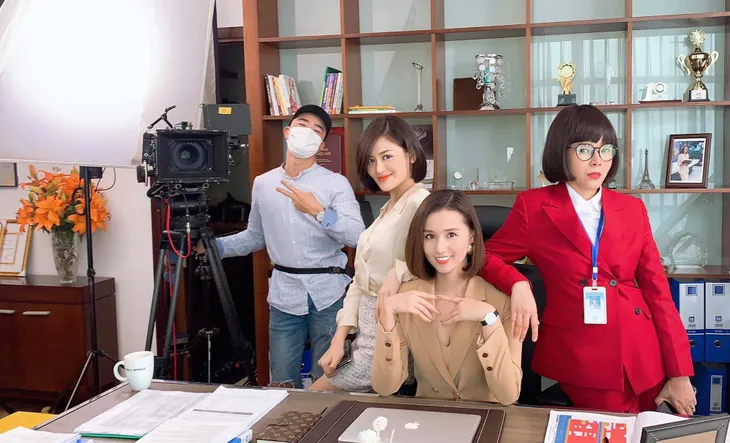 Dàn diễn viên Tình yêu và tham vọng cực thân thiết trên trường quay - Ảnh 8. Dàn diễn viên Tình yêu và tham vọng cực thân thiết trên trường quay - Ảnh 8.