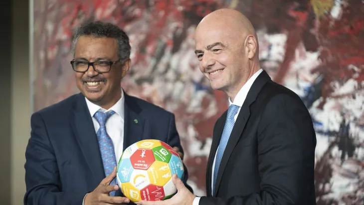 Thông điệp chủ tịch FIFA gửi tới bóng đá thế giới - Ảnh 1. Thông điệp chủ tịch FIFA gửi tới bóng đá thế giới - Ảnh 1.